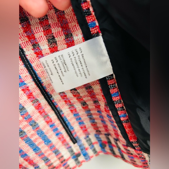 Akris Punto Tweed Plaid Jacket · Boxy Tailored Silhouette - Picture 7 of 16